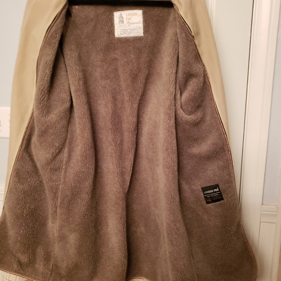 London Fog 3/4 length coat - Picture 3 of 9